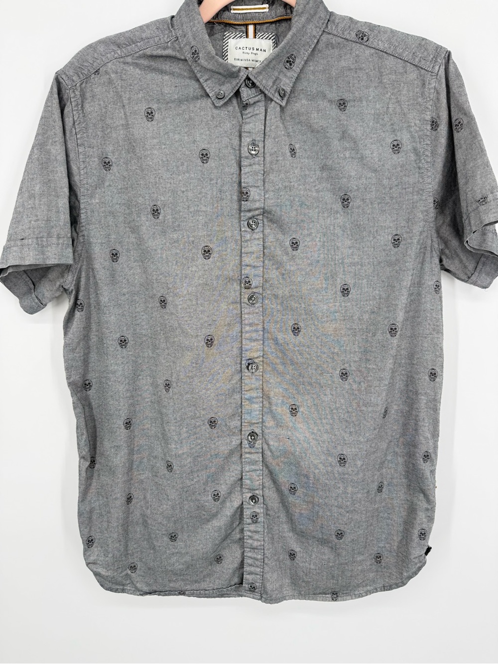 Cactus Man Ricky Singh Men's Short Sleeve Skull Slim fit Medium Button Up Goth